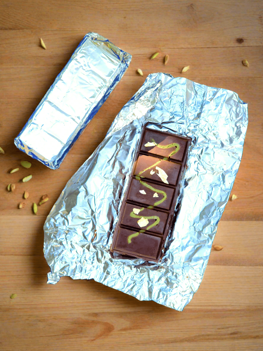 Kunafa Chocolate Bar in Pakistan - Dubai Chocolate - Muffin Club