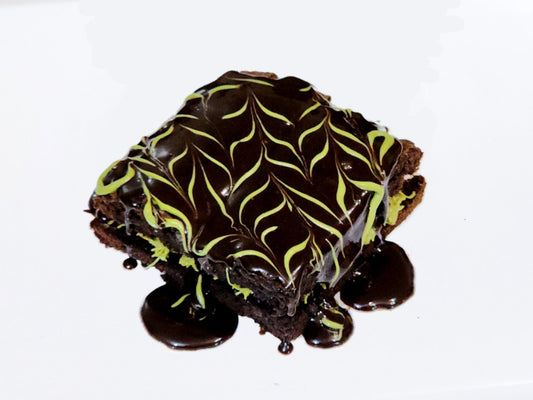 Dubai Chocolate Fudge Brownie | Pistachio Kunafa Brownie - Muffin Club